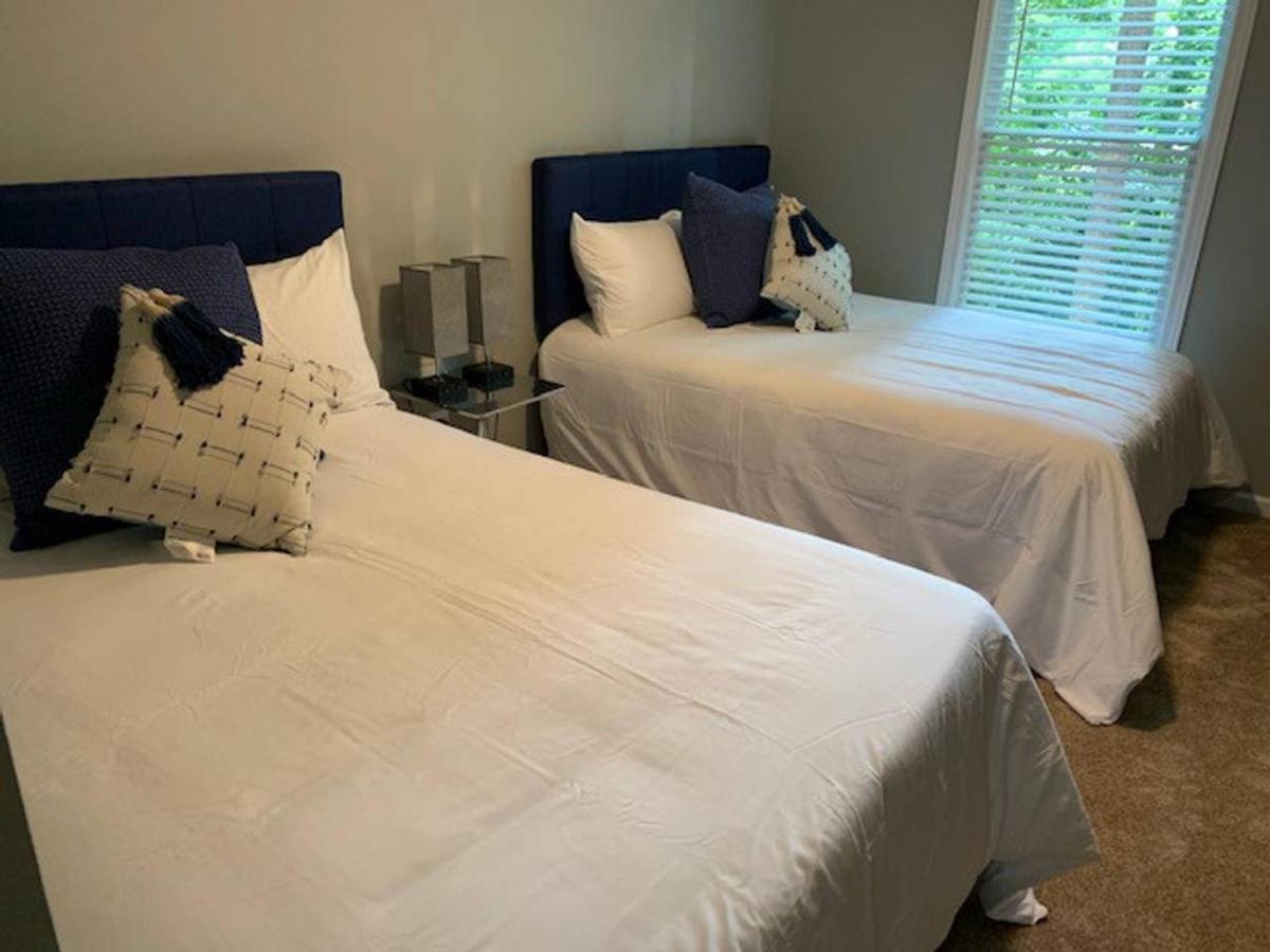 Self Checkin - Full Kitchen - Keyless Entry - Smarttvs Holiday home Atlanta
