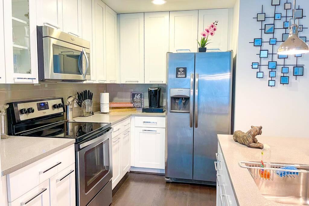 Apartment ✦2b/2b Luxury Buckhead Highrise W/ View✦