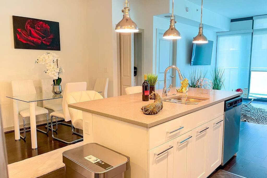 ✦2b/2b Luxury Buckhead Highrise W/ View✦ *