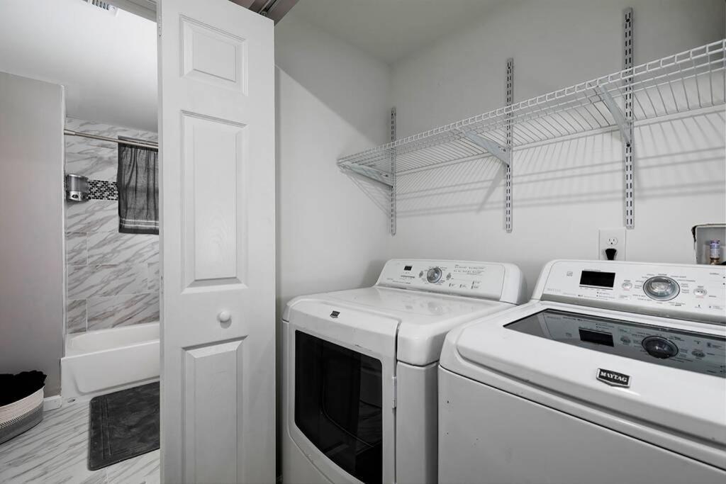 Holiday home Relaxing Luxury Near Airport & Downtown *