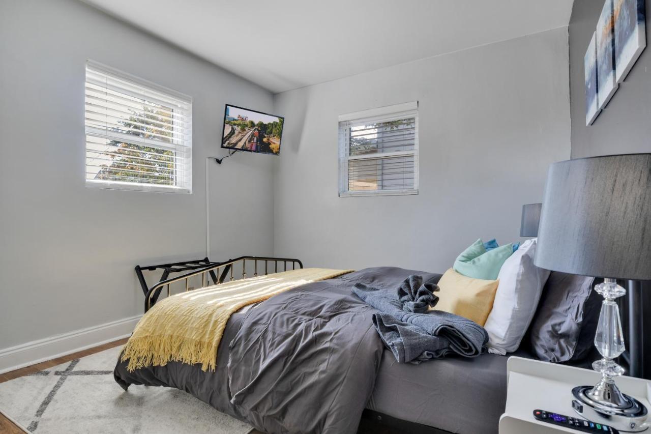 Cool And Comfy In Mechanicsville Apartment Atlanta