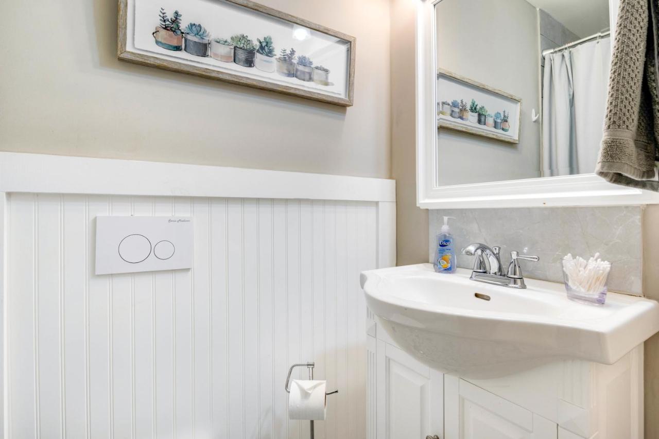 Charming Ranch 10 Mins From Atl Airport & Midtown Holiday home *
