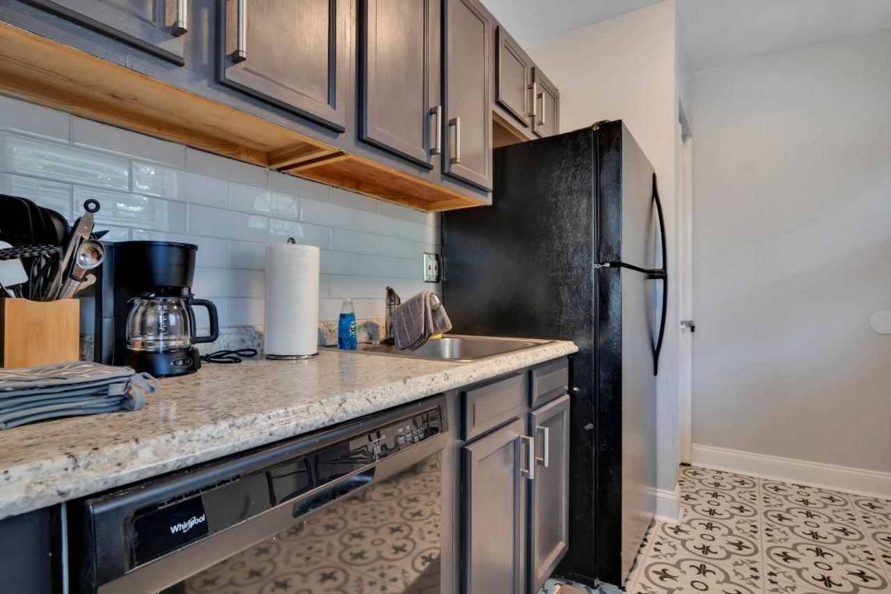 Cool And Comfy In Mechanicsville Apartment Atlanta