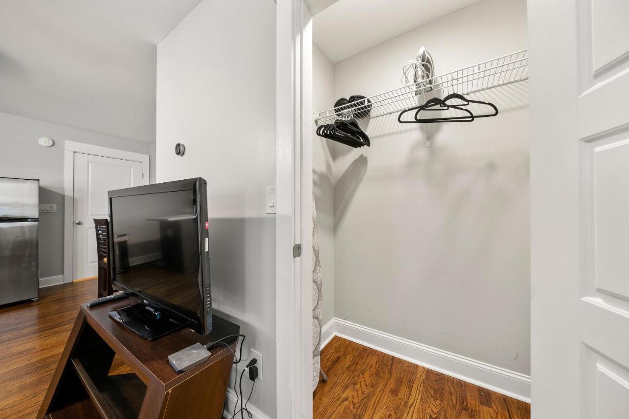 Lovely Cozy In Heart Of Guest house Atlanta