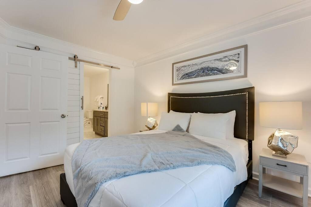 Luxury - Self Check-in Pet Friendly Free Parking * Atlanta
