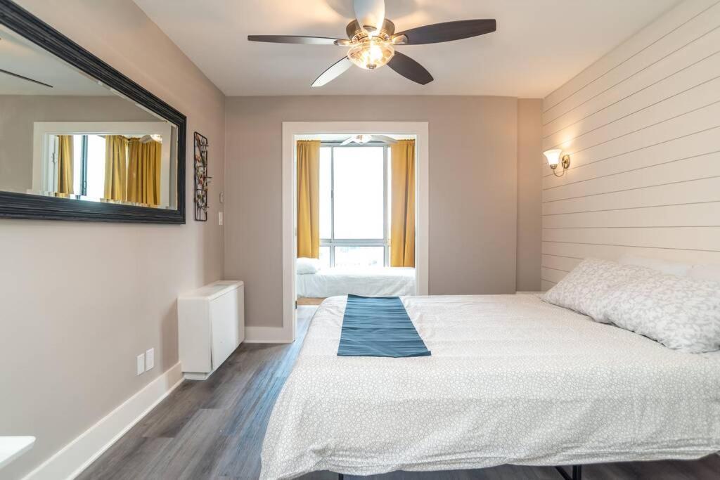 Apartment Downtown 1bd Excellent View! Onsite Parking Lm1704