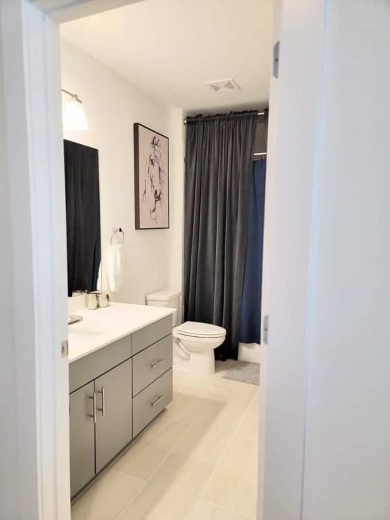 Luxury 1brmapt With Skyline Rooftop Access Apartment Atlanta