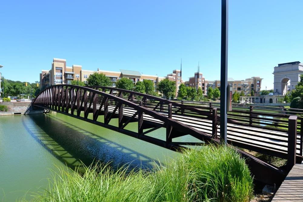 Impressive Mid-downtown Heart Of Peidmont Park Apartment