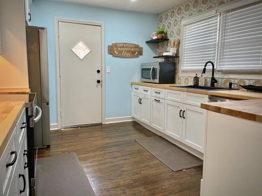 Cozy Vintage Farmhome - Downtown Atl Holiday home