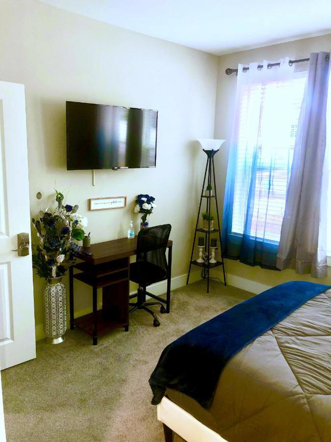 Apartment Popular Downtown With Free Gated Parking *