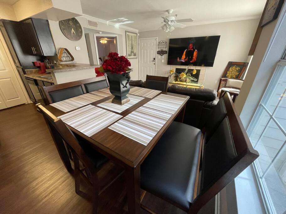 Elegant Classy 2 Bedroom Suite * Atlanta