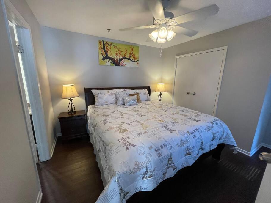 Apartment Elegant Classy 2 Bedroom Suite