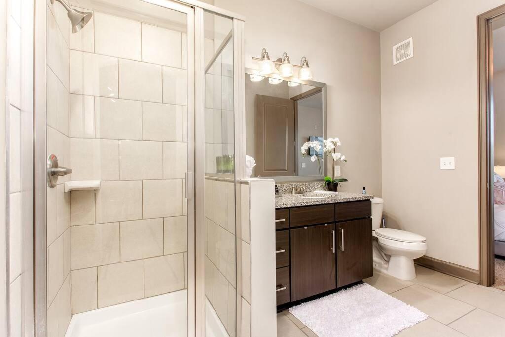 Luxury In The Heart Of Atlanta Apartment *