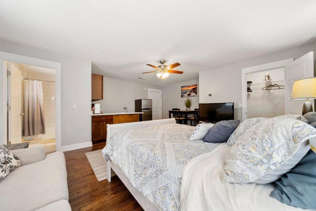 Lovely Cozy In Heart Of Guest house *