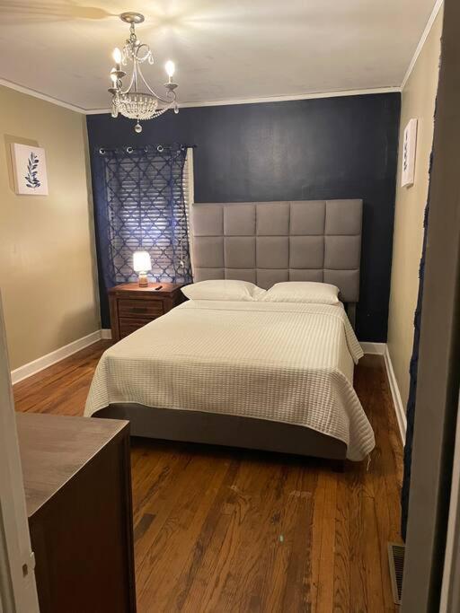 The Chalet In East Point - One Free Night! *