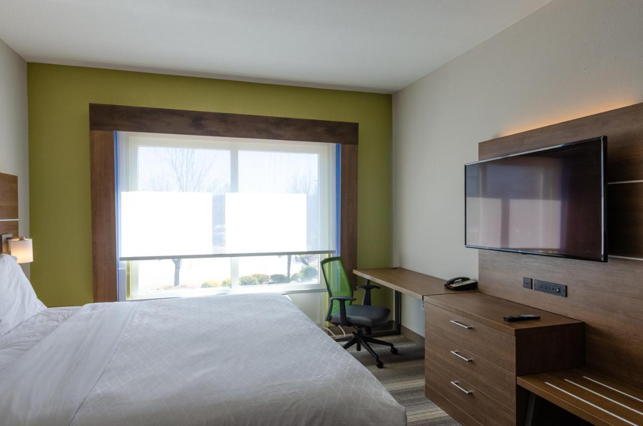 Express & Airport West - Camp Creek By Ihg 3*