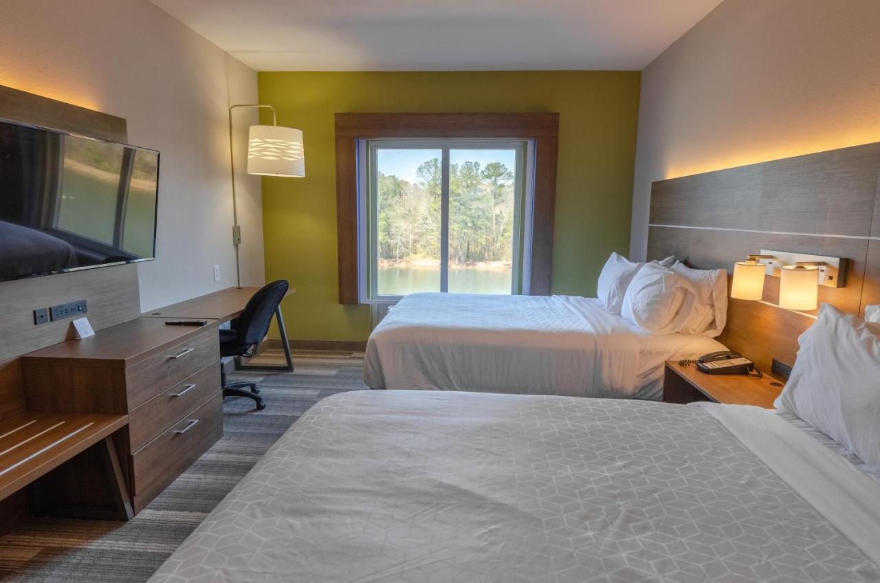 Hotel Express & Airport West - Camp Creek By Ihg