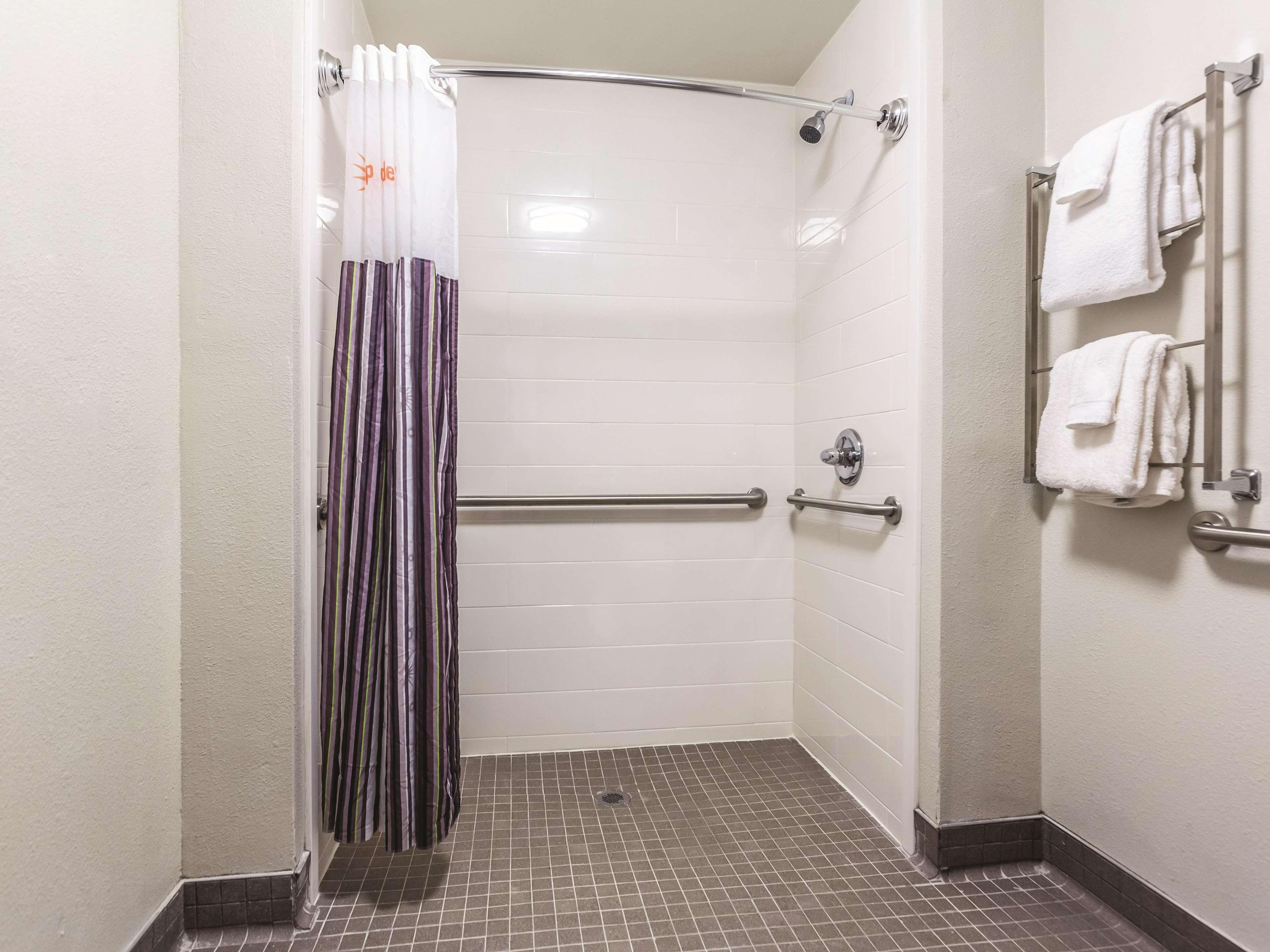 La Quinta By Wyndham Midtown - Buckhead 3*