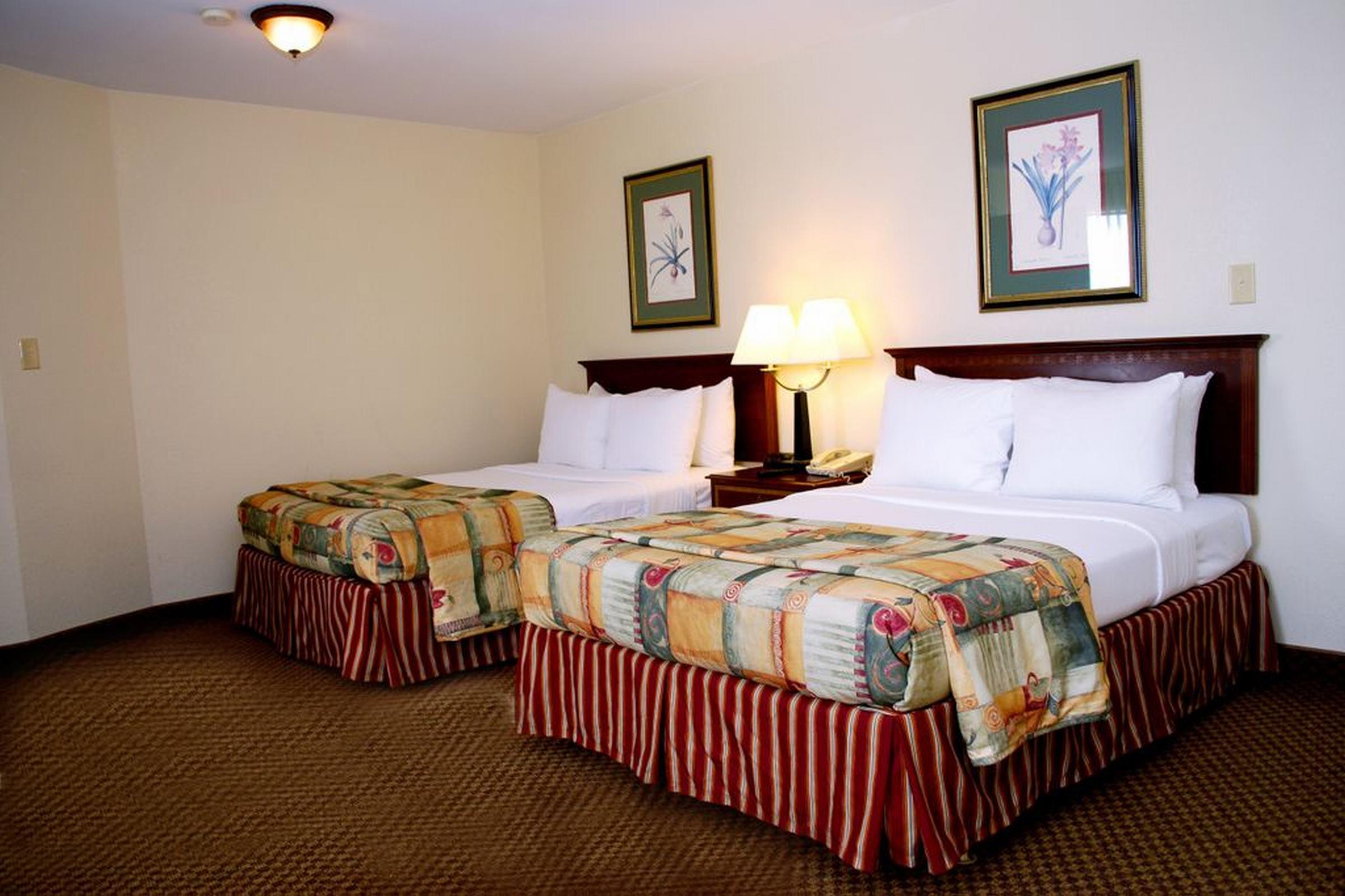Clarion & Downtown Hotel
