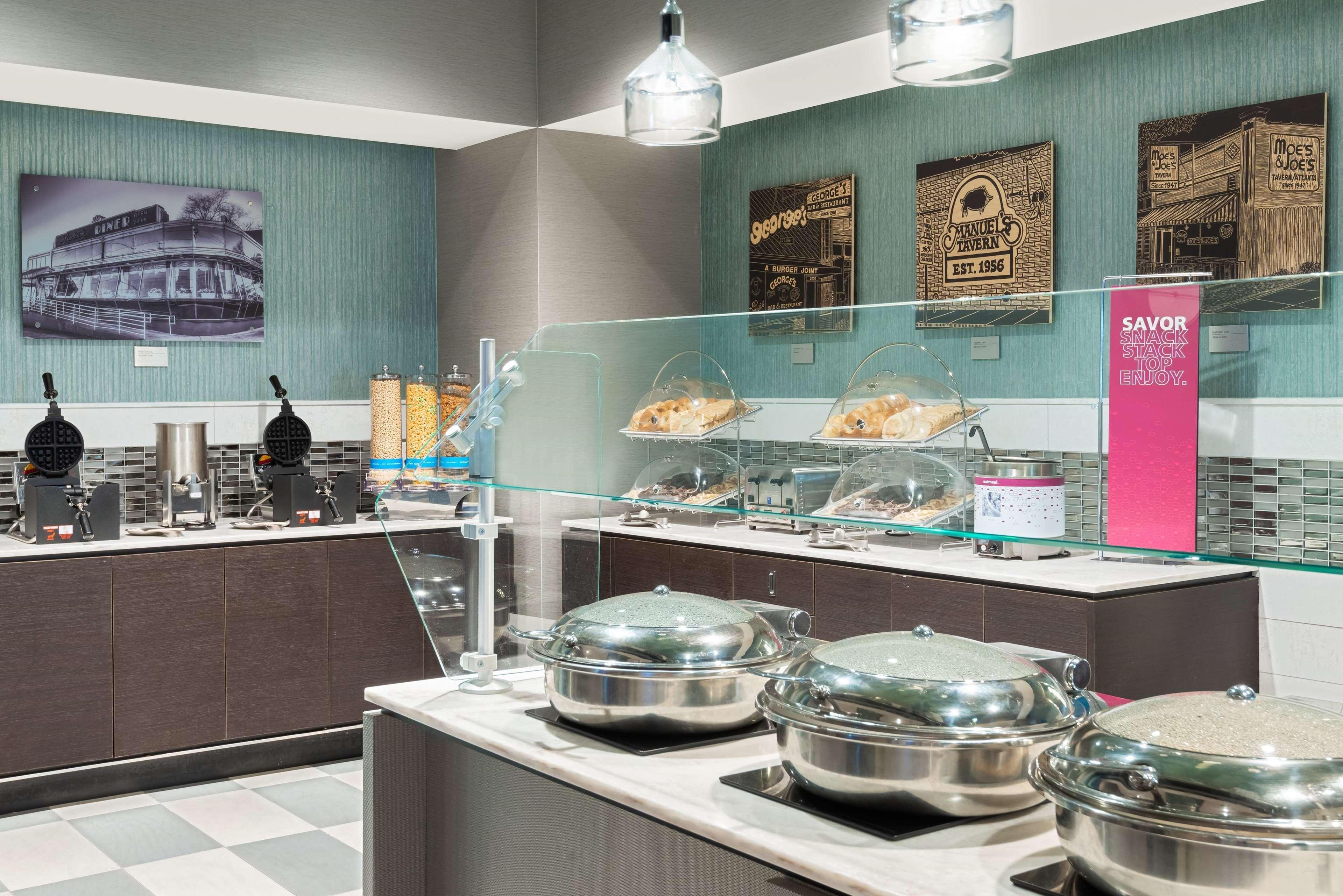 Hotel Hampton & Buckhead Place 3*