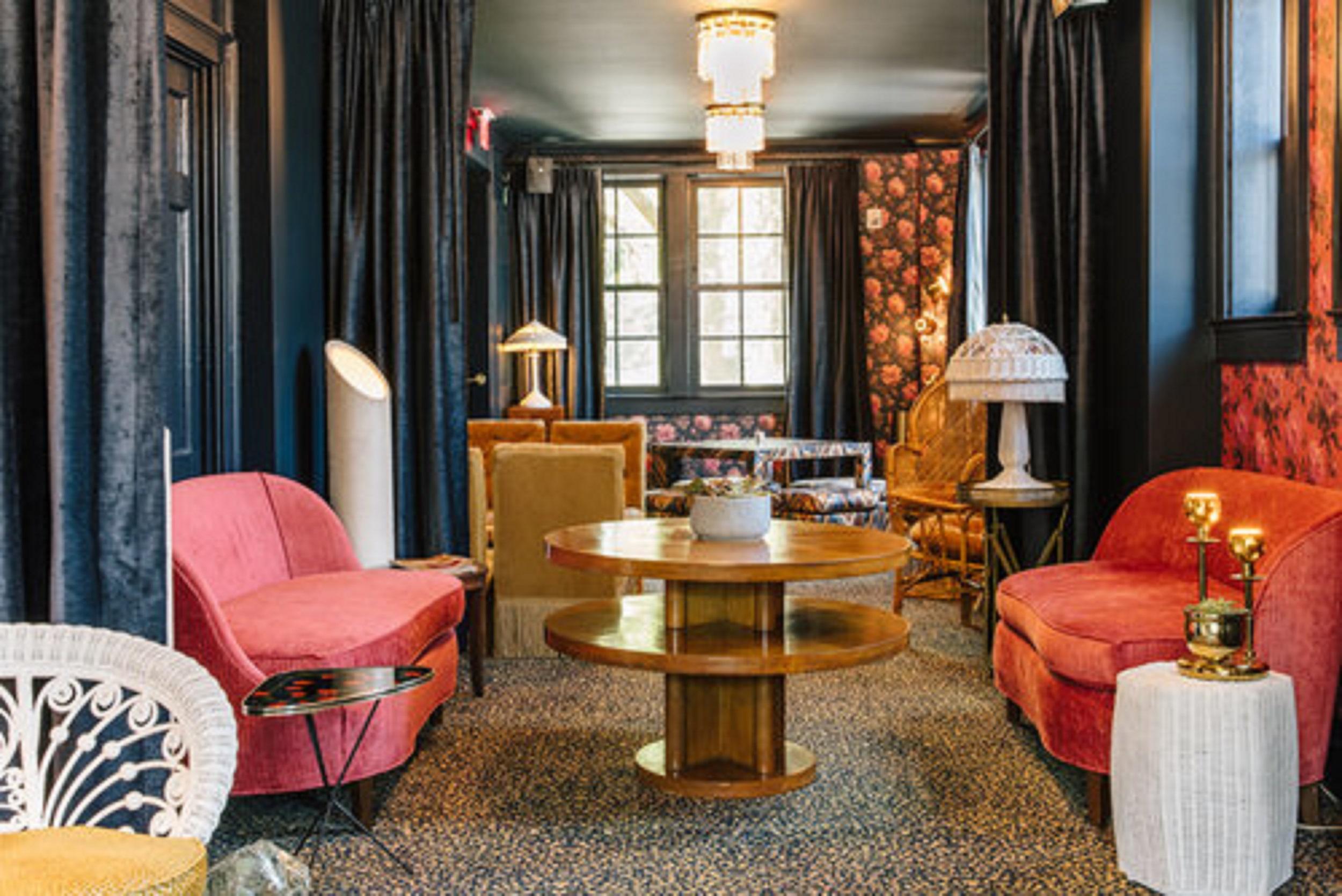 Hotel Clermont Atlanta, By Oliver
