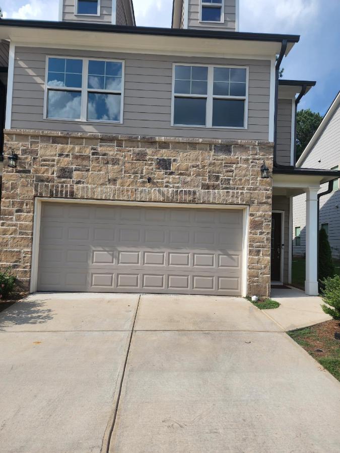 Open And Cozy 3 Bedroom * Atlanta