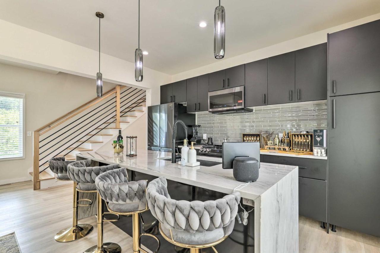 Luxury Smart 2 Miles To Downtown Atlanta! *