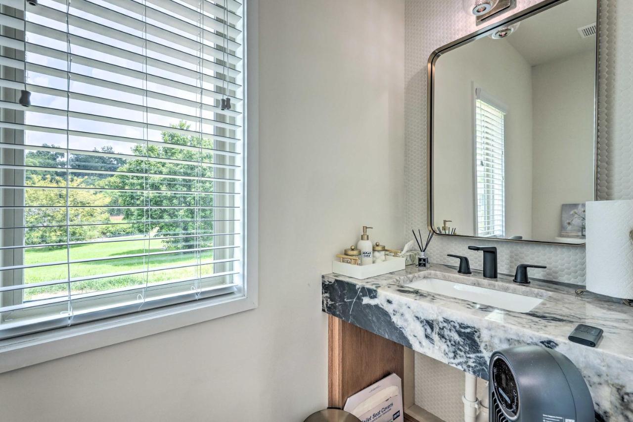 Luxury Smart 2 Miles To Downtown Atlanta! Holiday home *