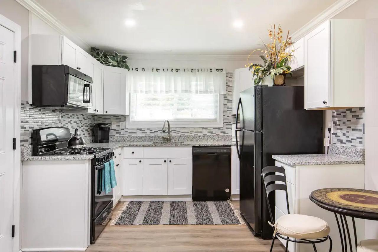 Cute Near Airport-3a Apartment *