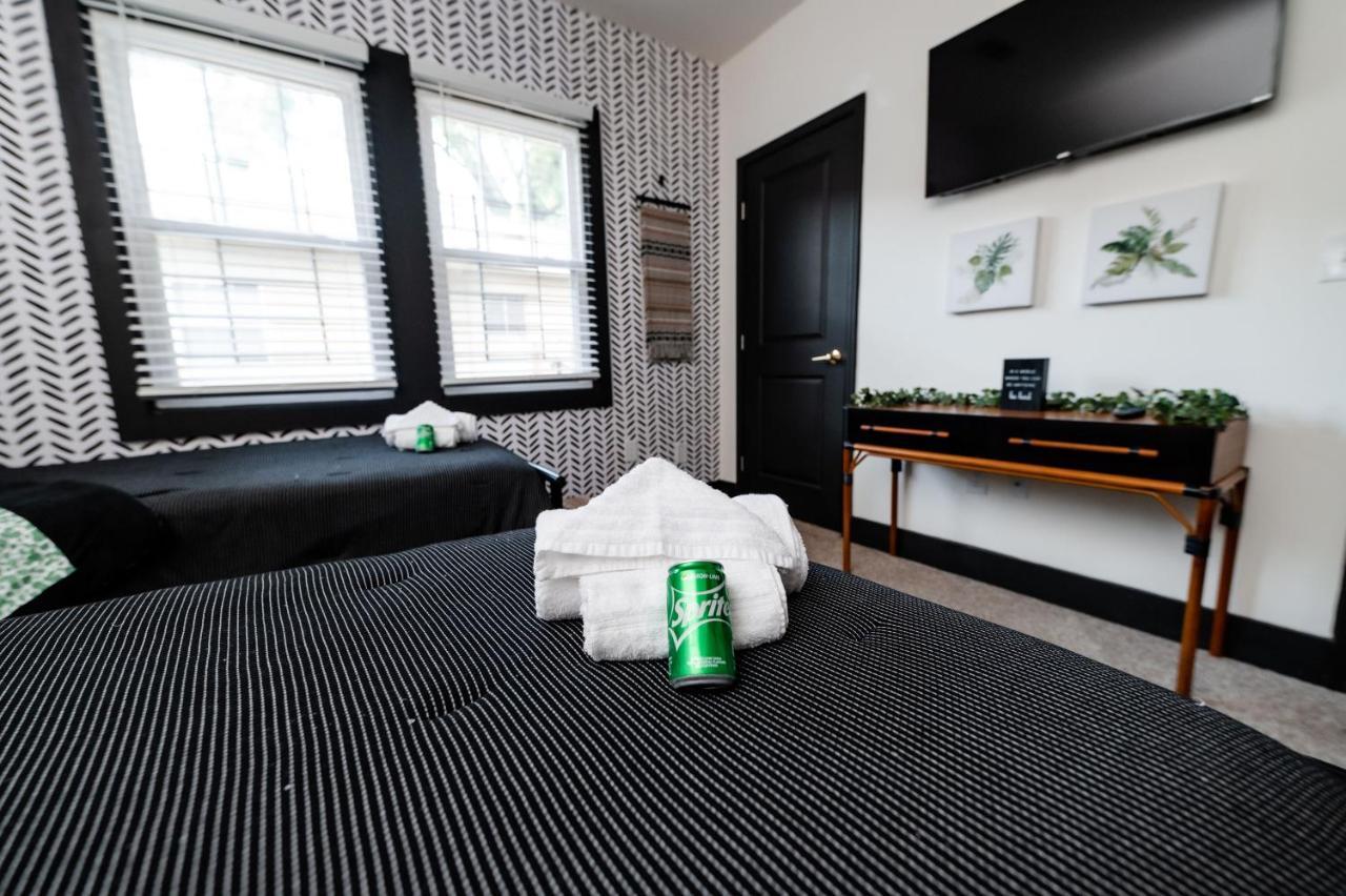 Cozy & Stylish In Downtown Holiday home *