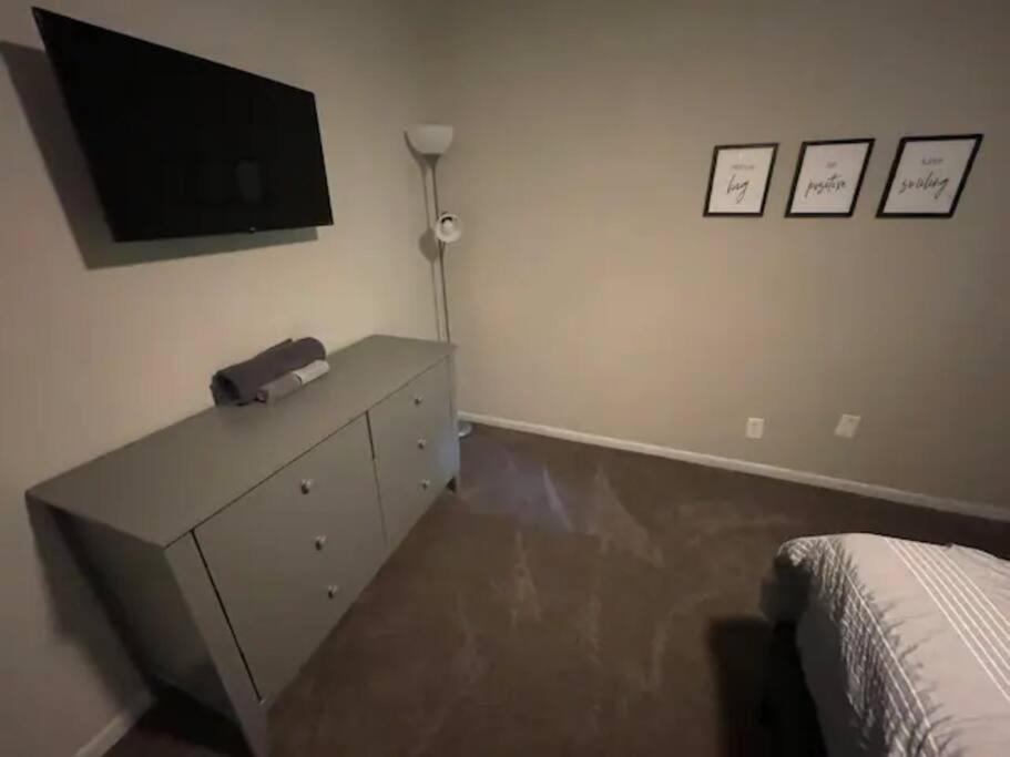 Apartment The Lux 23! Cozy Comfy!!