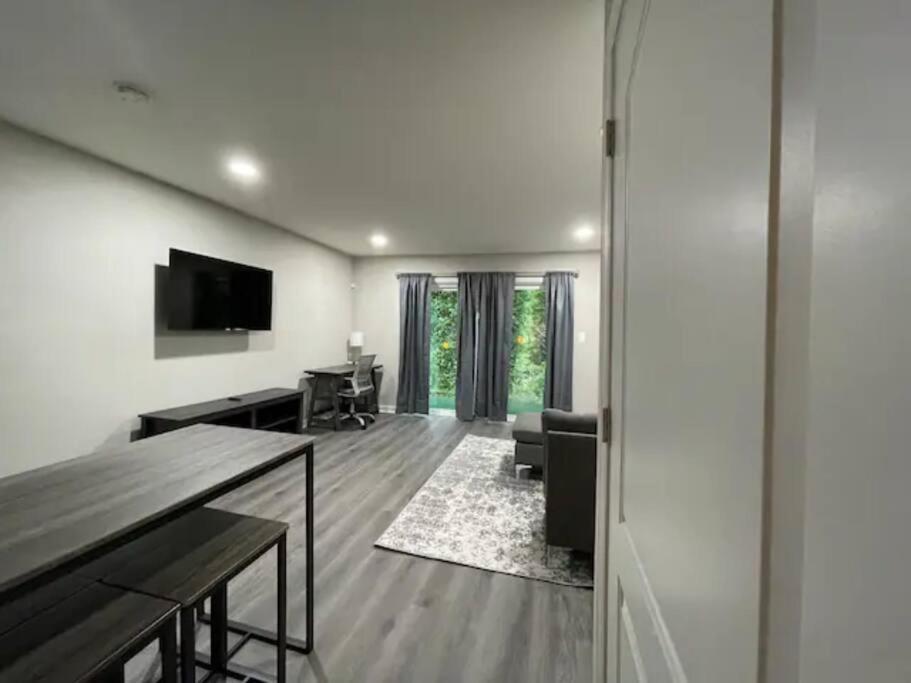 Apartment The Lux 23! Cozy Comfy!! *