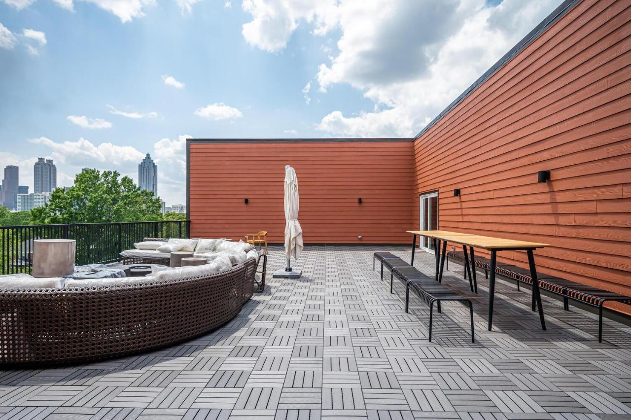 Downtown New-built Roof-top Balcony View 525pkwy Holiday home