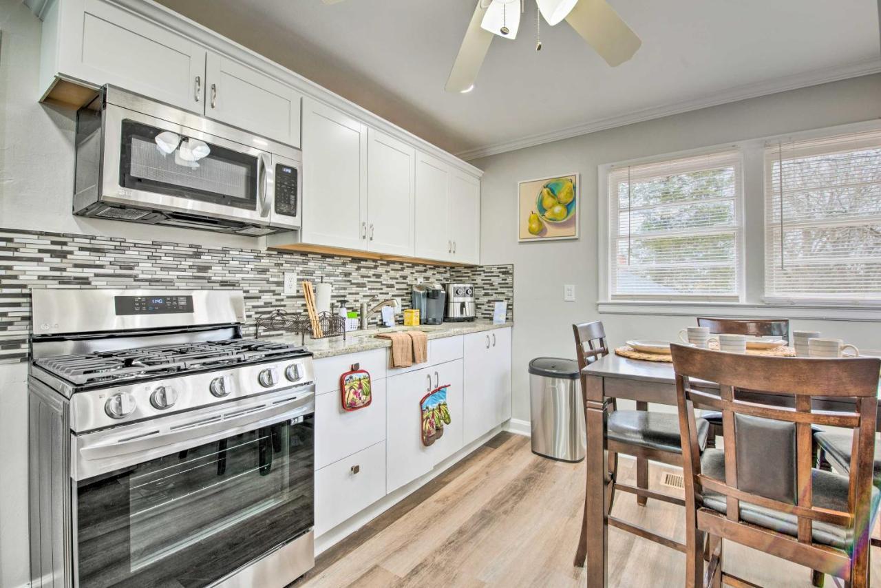 Holiday home East Point About 6 Mi To Downtown Atl Atlanta
