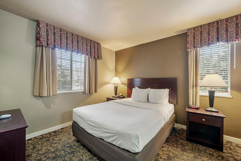 The 505 Collection Buckhead 3*