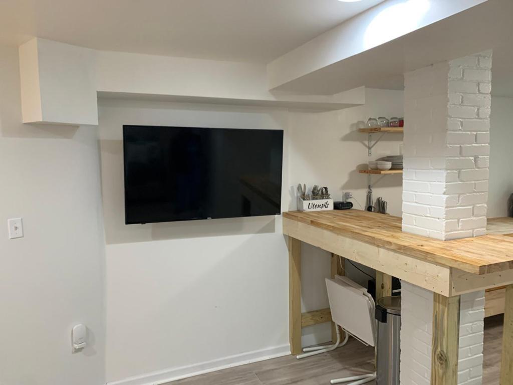 One Bedroom, Downtown Atl Private Apartment! * Atlanta