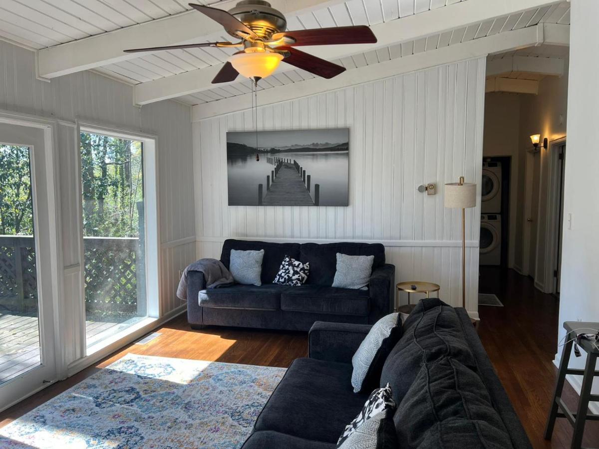 Bright & Comfy 5 Star Location Large Deck Oasis *