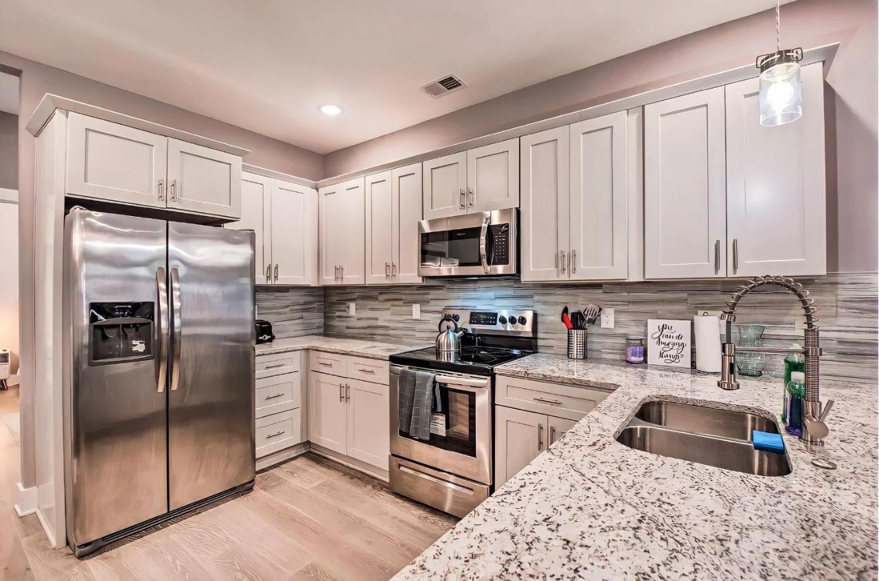 Holiday home Cozy 4 Bedroom Located Right In Downtown Atlanta.