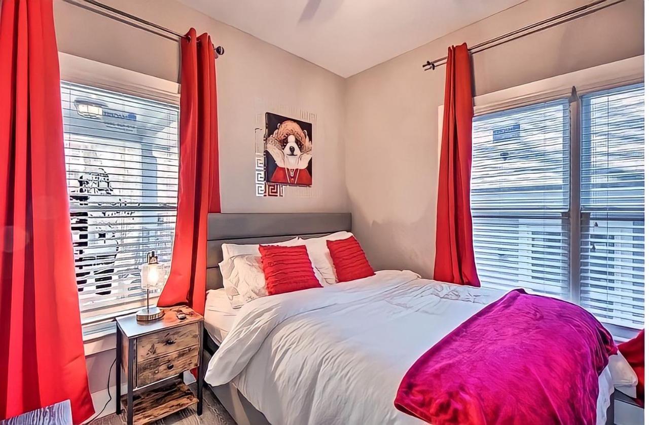 Cozy 4 Bedroom Located Right In Downtown Atlanta.