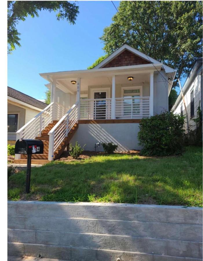Cozy 4 Bedroom Located Right In Downtown Atlanta. *