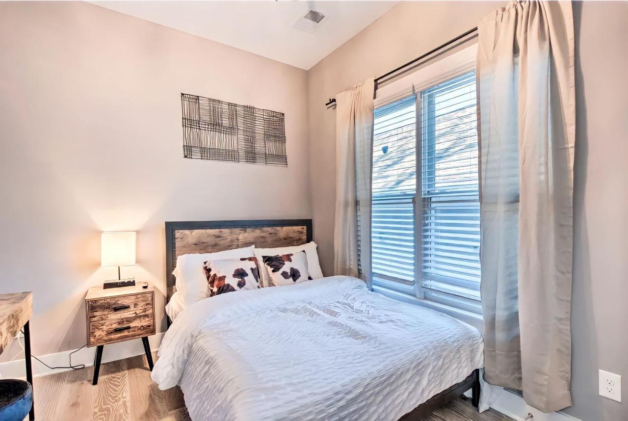 Holiday home Cozy 4 Bedroom Located Right In Downtown Atlanta.