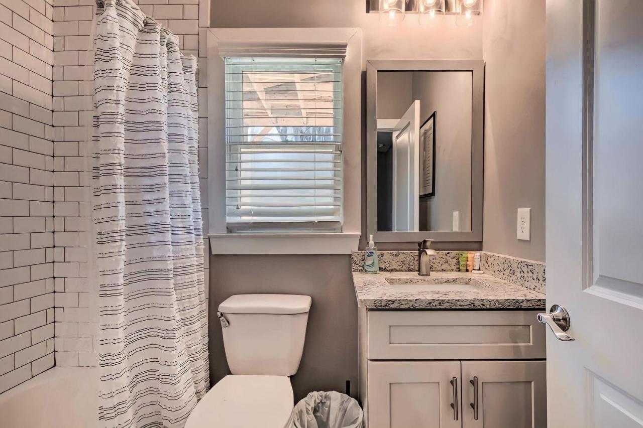 Holiday home Cozy 4 Bedroom Located Right In Downtown Atlanta. Atlanta