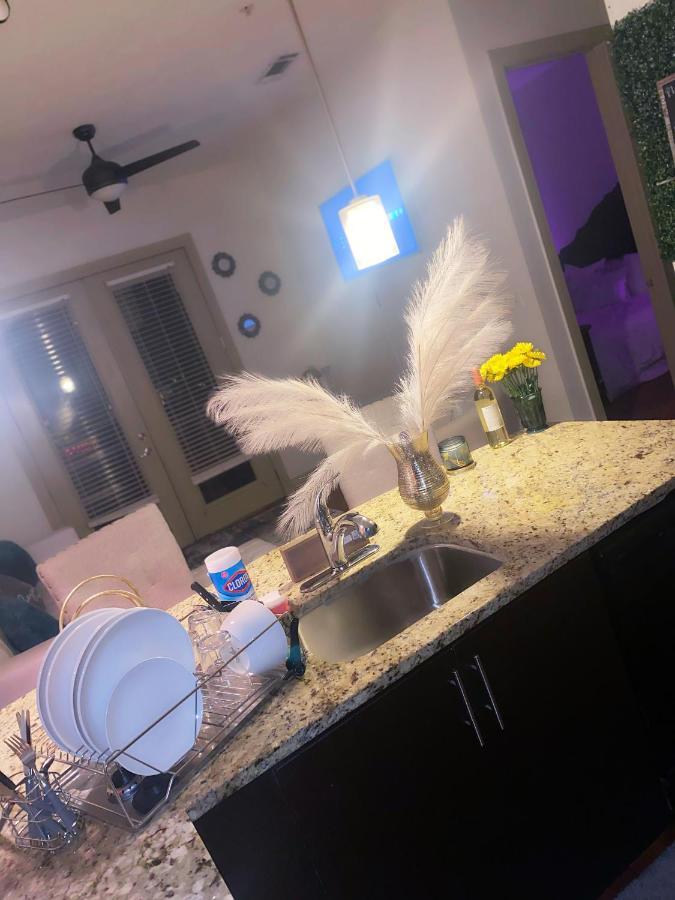 Apartment 1bd Gorgeous Loft In Buckhead Free Wi-fi, Parking