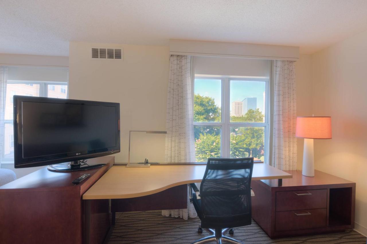 Buckhead/lenox Park 3*