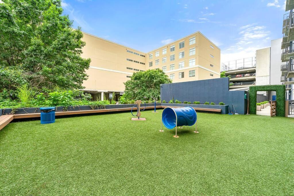Downtown With Private Balcony+parking Apartment Atlanta
