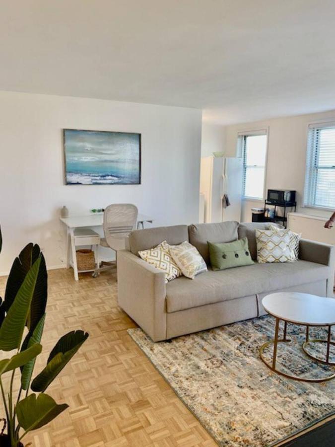 Atl Downtown/midtown W/ Balcony Apartment *