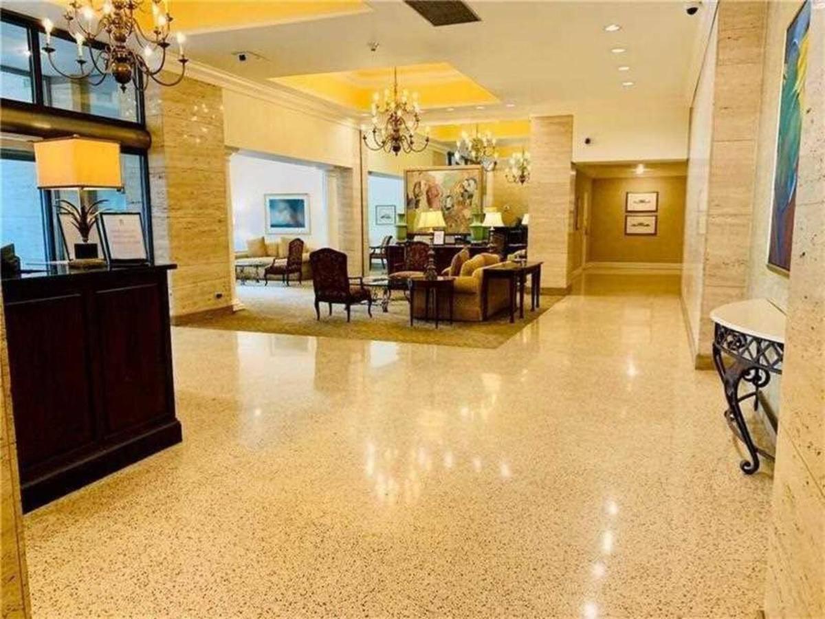 Apartment Atl Downtown/midtown W/ Balcony