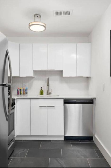 Crescent Furnished Apartment *