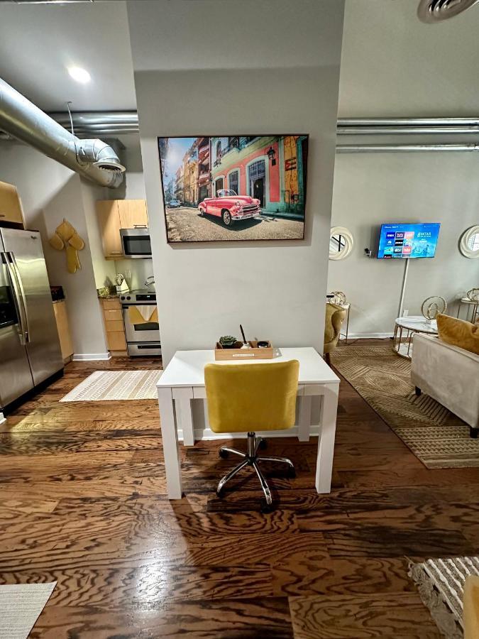 Rare Atl Luxurious Loft W Patio View Apartment *