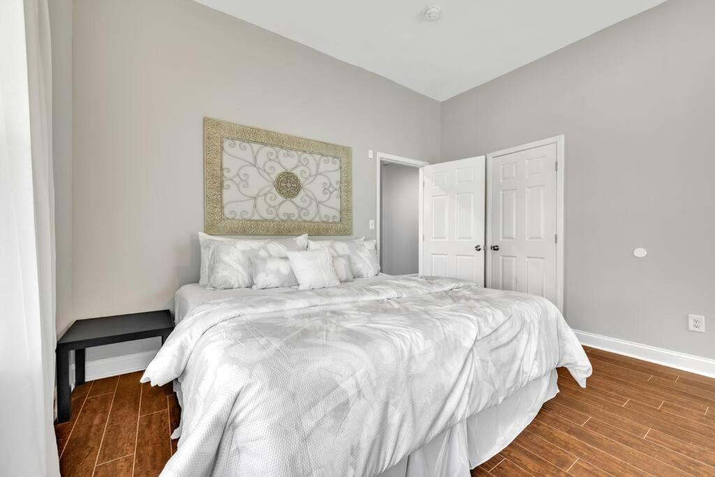 20% Off! Spacious 4br House W/ Free Parking, Wi-fi Holiday home